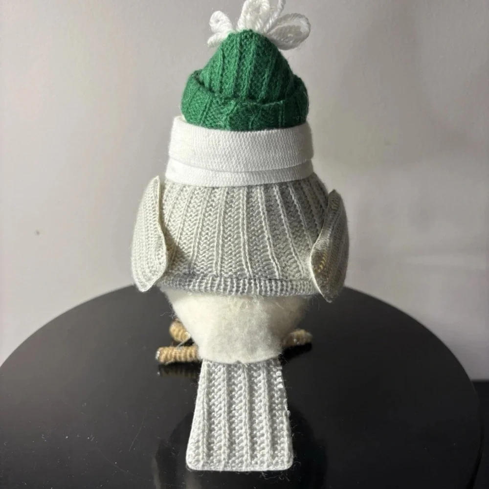 2018 Target Wonder Shop Featherly Friends Winter Bird Juniper Green Knit Hat